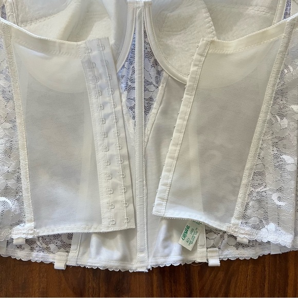 Carnival White Lace Full Coverage Bustier Strapless Bra Corset 423 size 38DD - Picture 9 of 9